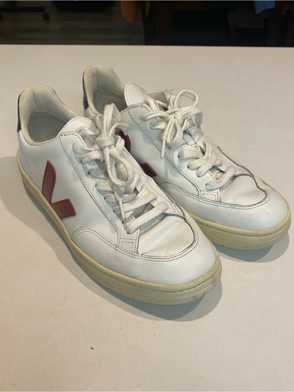 VEJA V-12 LEATHER SNEAKER EXTRA WHITE MARSALA NAUTICO V LOGO LACE UP SZ 7 EU 38 - Picture 5 of 16